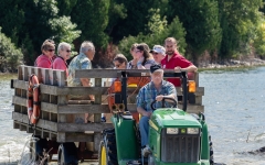 Cana Island Lighthouse – Baileys Harbor - Transport